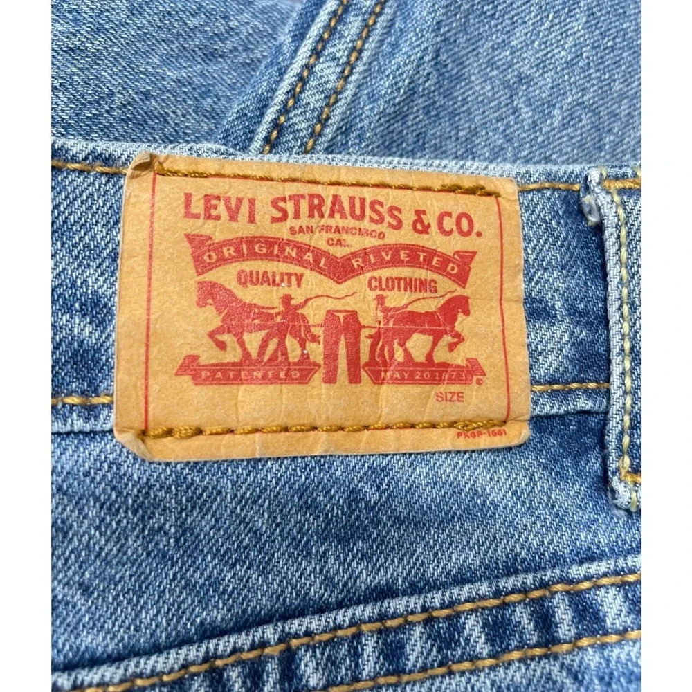 Levis style wide